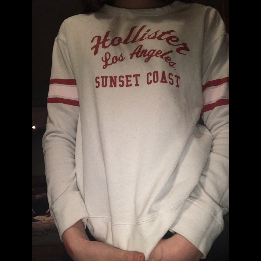 Hollister comfortable sweater